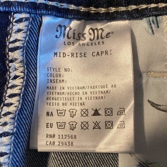 Miss Me Women’s Mid Rise Capri Skinny Jeans. New - Picture 7 of 7